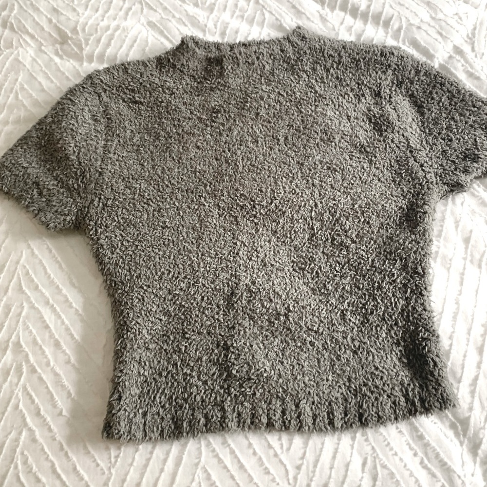 SKIMS | Cozy Collection | Cozy Knit Cropped T-Shirt in color Smoke